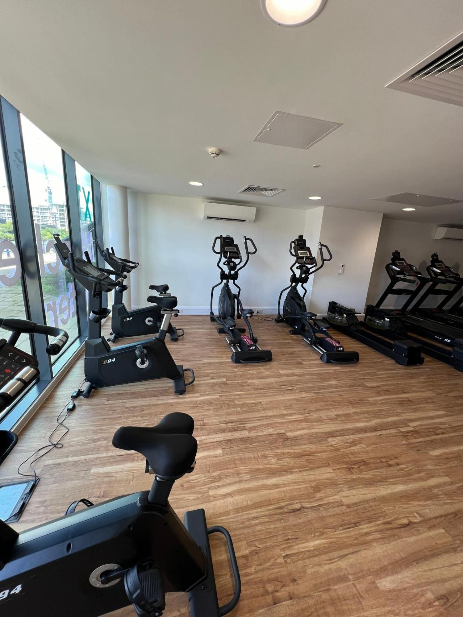 Апартаменты Drillzstays - Salford Quays Free Parking